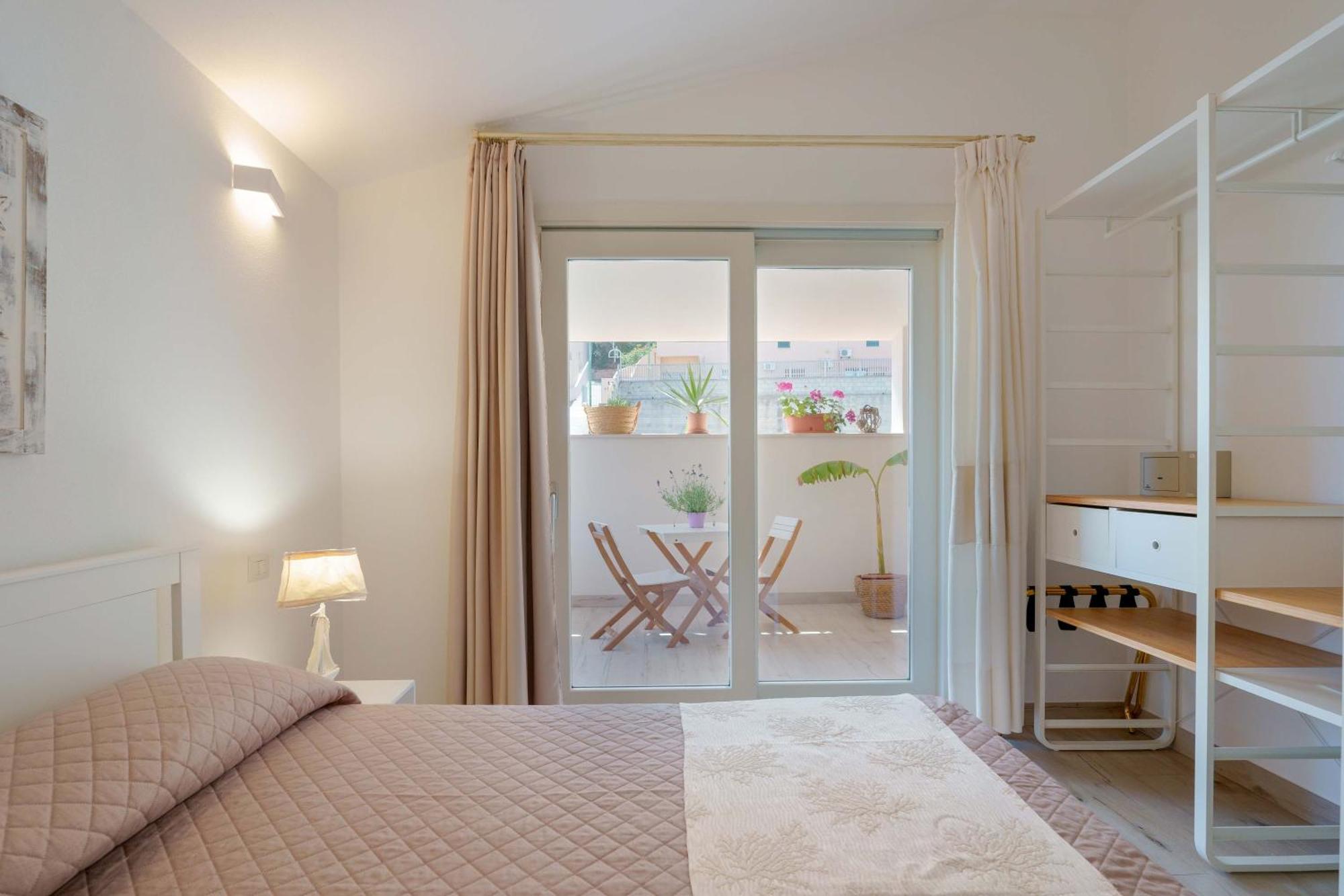 Domo Green House Villasimius Exterior photo